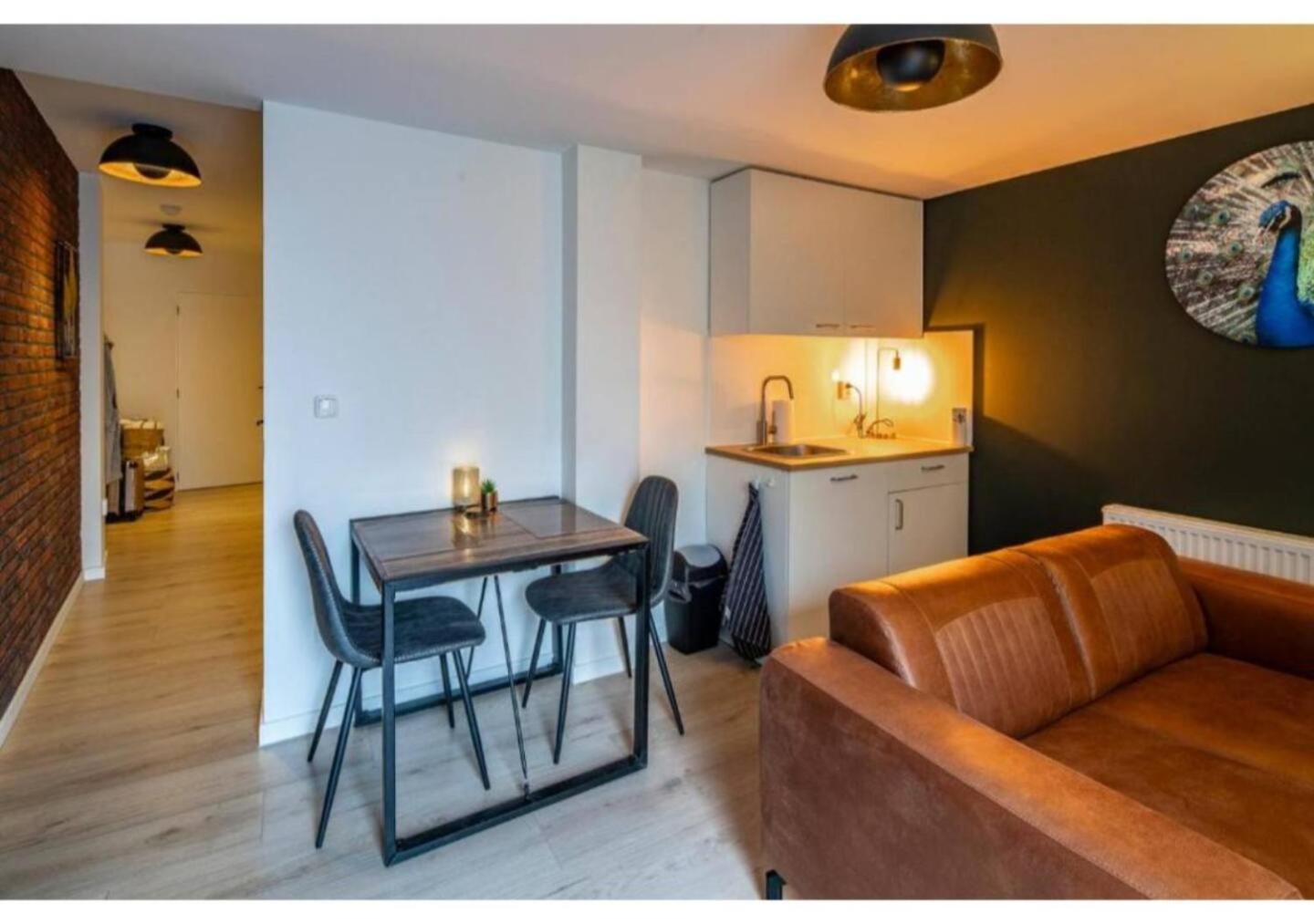 B&K Urban City Suites Tilburg Zewnętrze zdjęcie