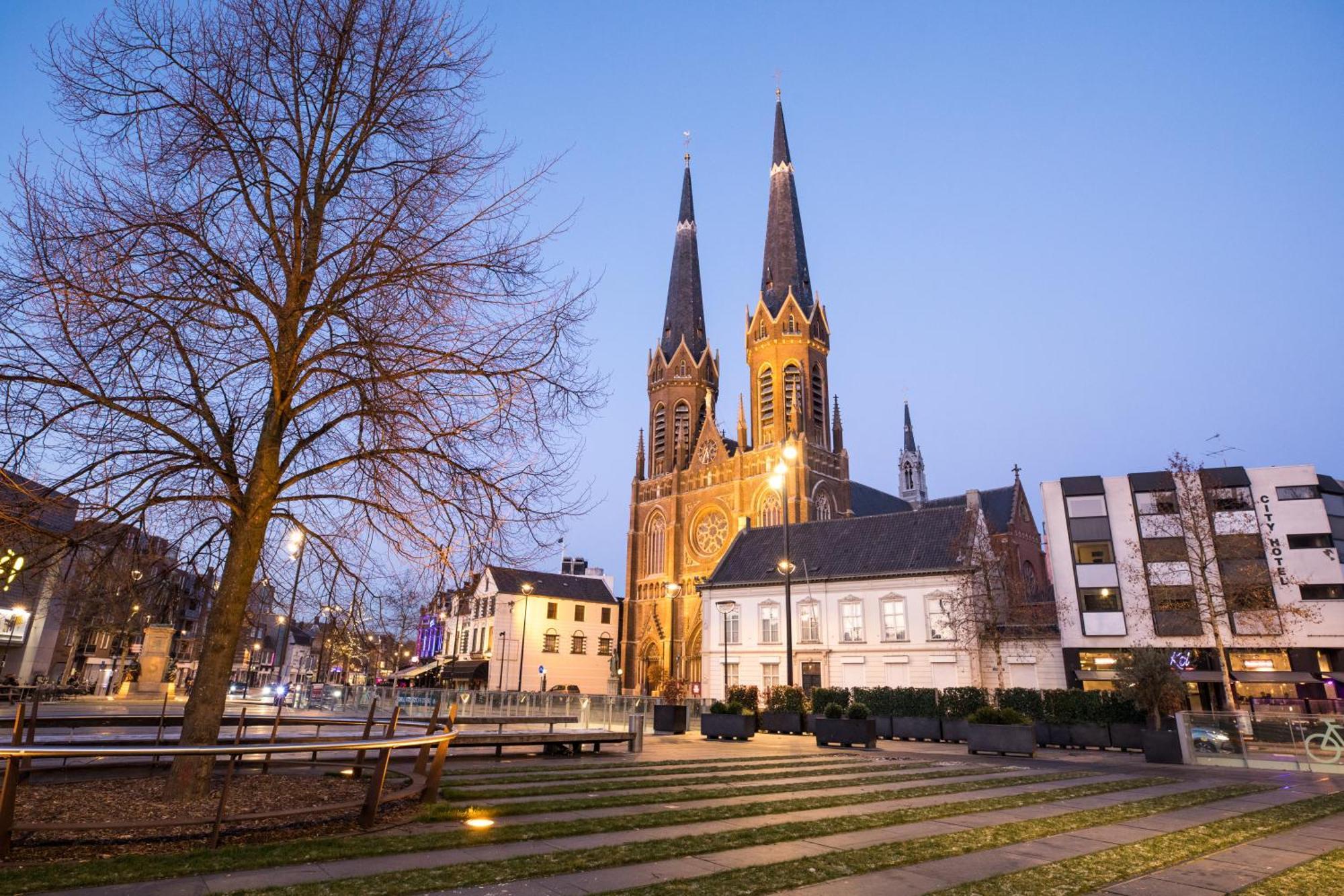 B&K Urban City Suites Tilburg Zewnętrze zdjęcie