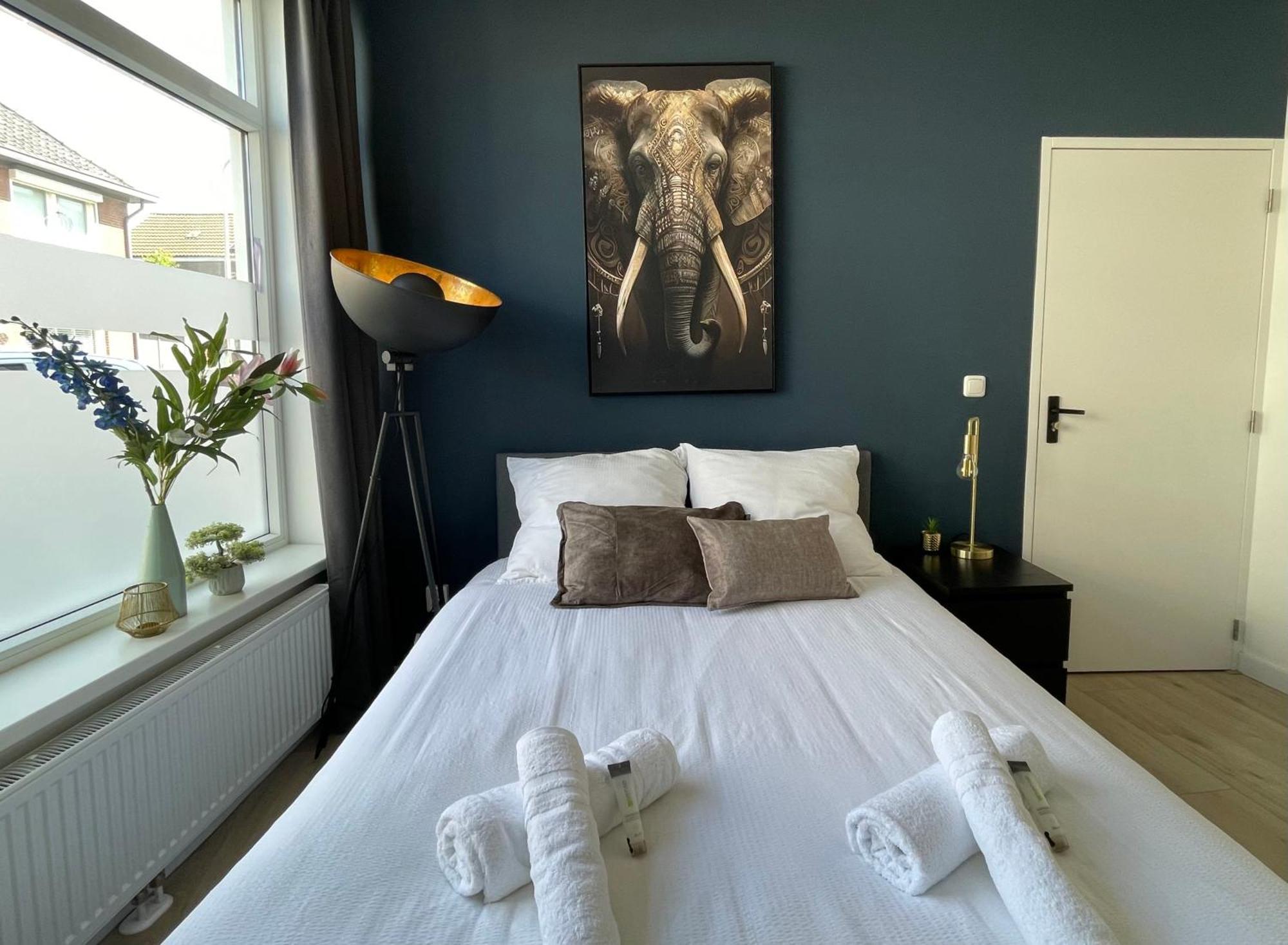 B&K Urban City Suites Tilburg Zewnętrze zdjęcie